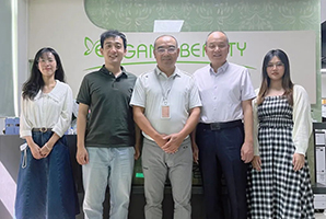 共建美好社会丨慈善与发展同行，爱心与责任并肩，鹏湾公益走访理事企业深圳市草莓视频免费版下载集团